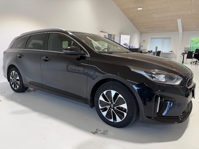 Kia Ceed PHEV Upgrade Intro SW DCT