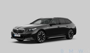 BMW i5 eDrive40 Touring Fully Charged M-Sport