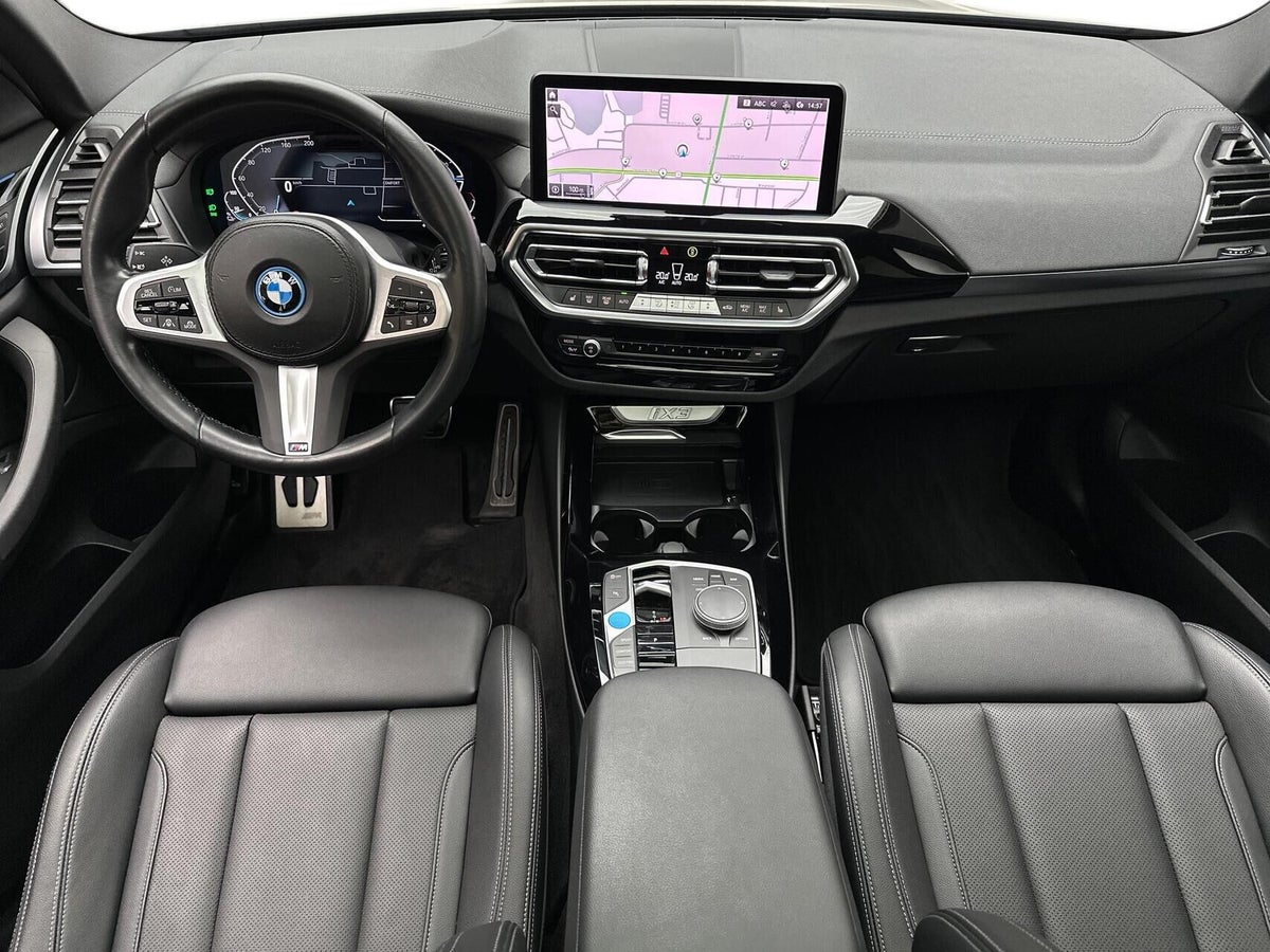 BMW iX3 Charged M-Sport billede 4