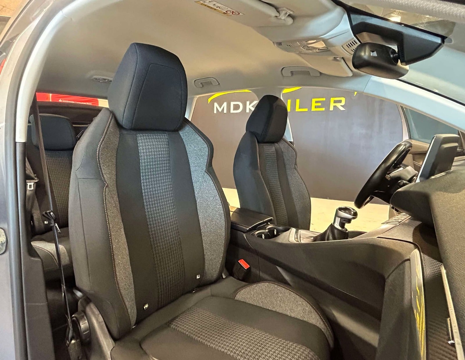 Billede af Peugeot 3008 1,2 e-THP 130 Active