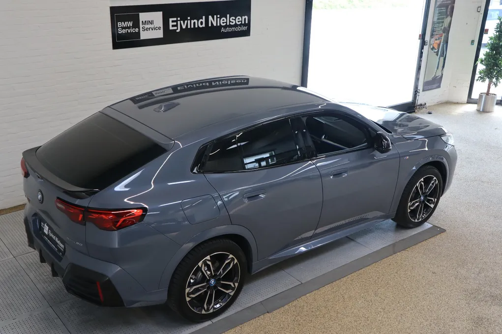 BMW iX2 eDrive20 M-Sport