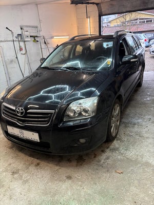 Toyota Avensis 2,0 D-4D Sol stc. 5d