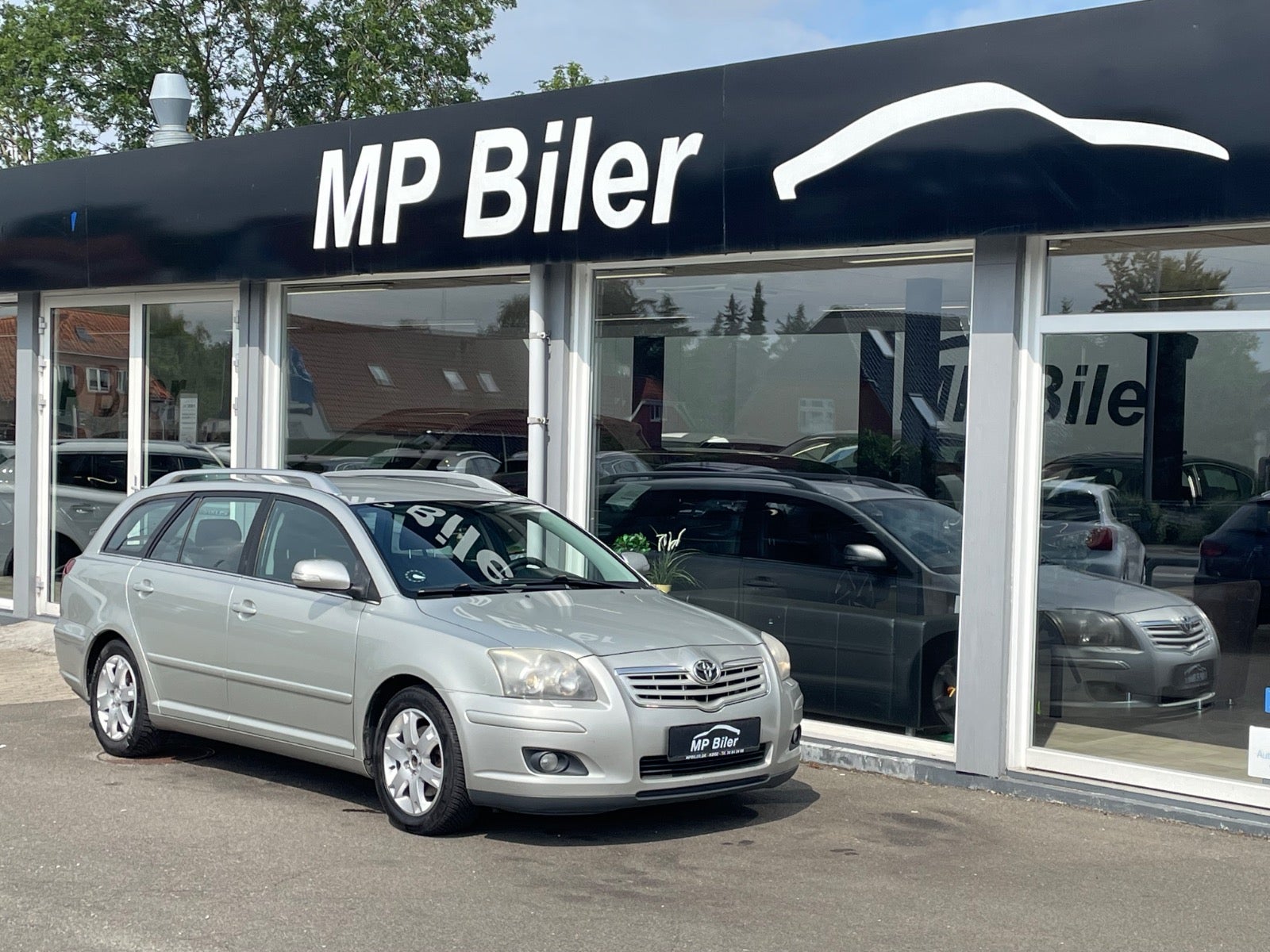 Billede af Toyota Avensis 2,0 D-4D Sol stc.