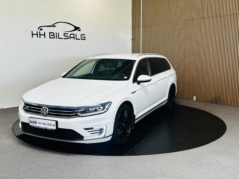 VW Passat GTE Highline Variant DSG