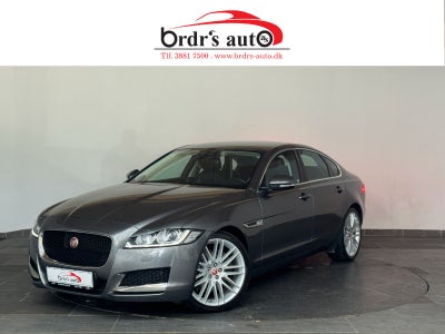 Jaguar XF 2,0 D180 Prestige aut. 4d
