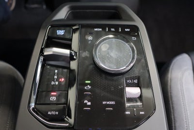 BMW iX xDrive45 M-Sport