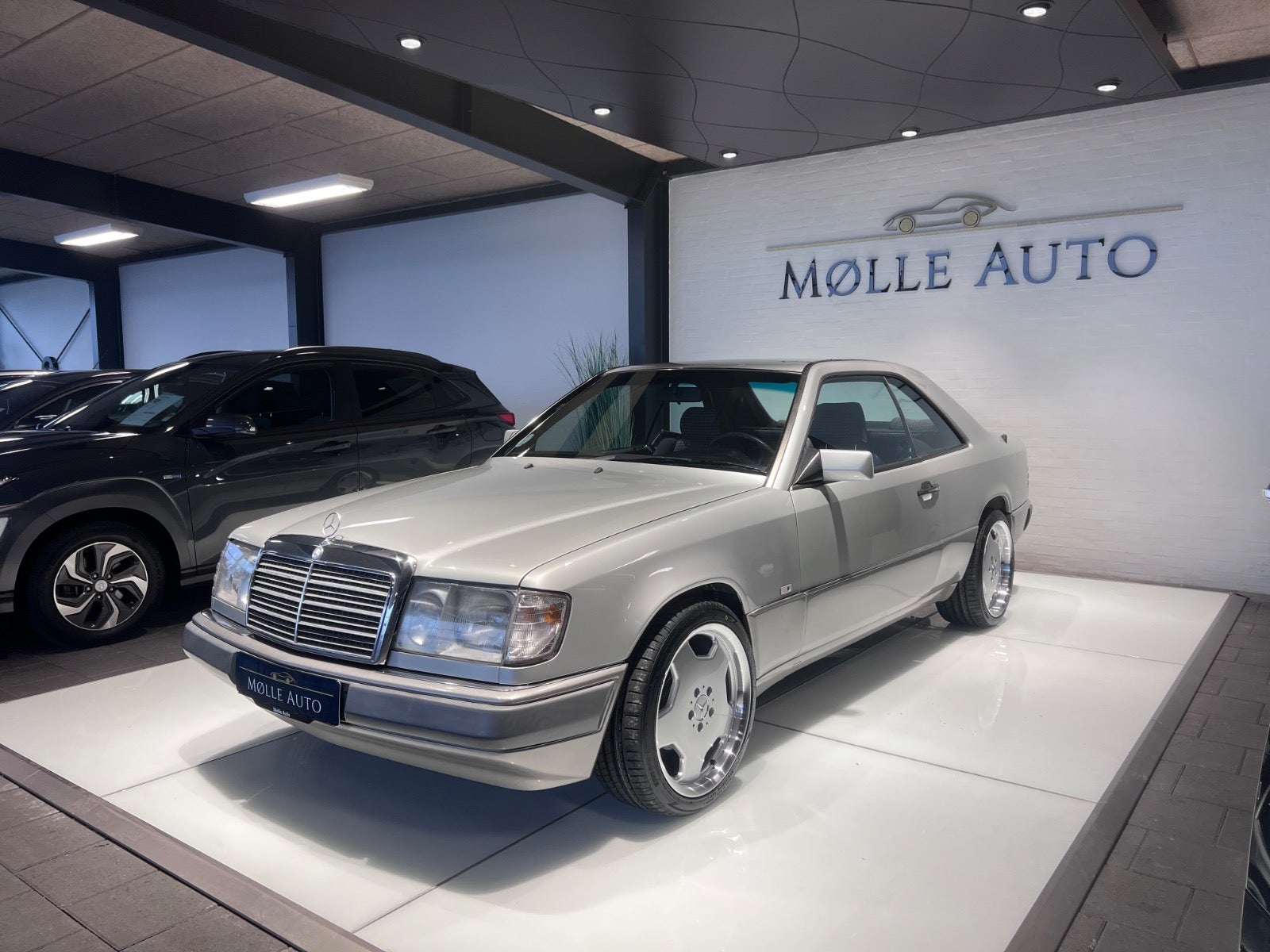Billede af Mercedes 230 CE 2,3 Coupé aut.