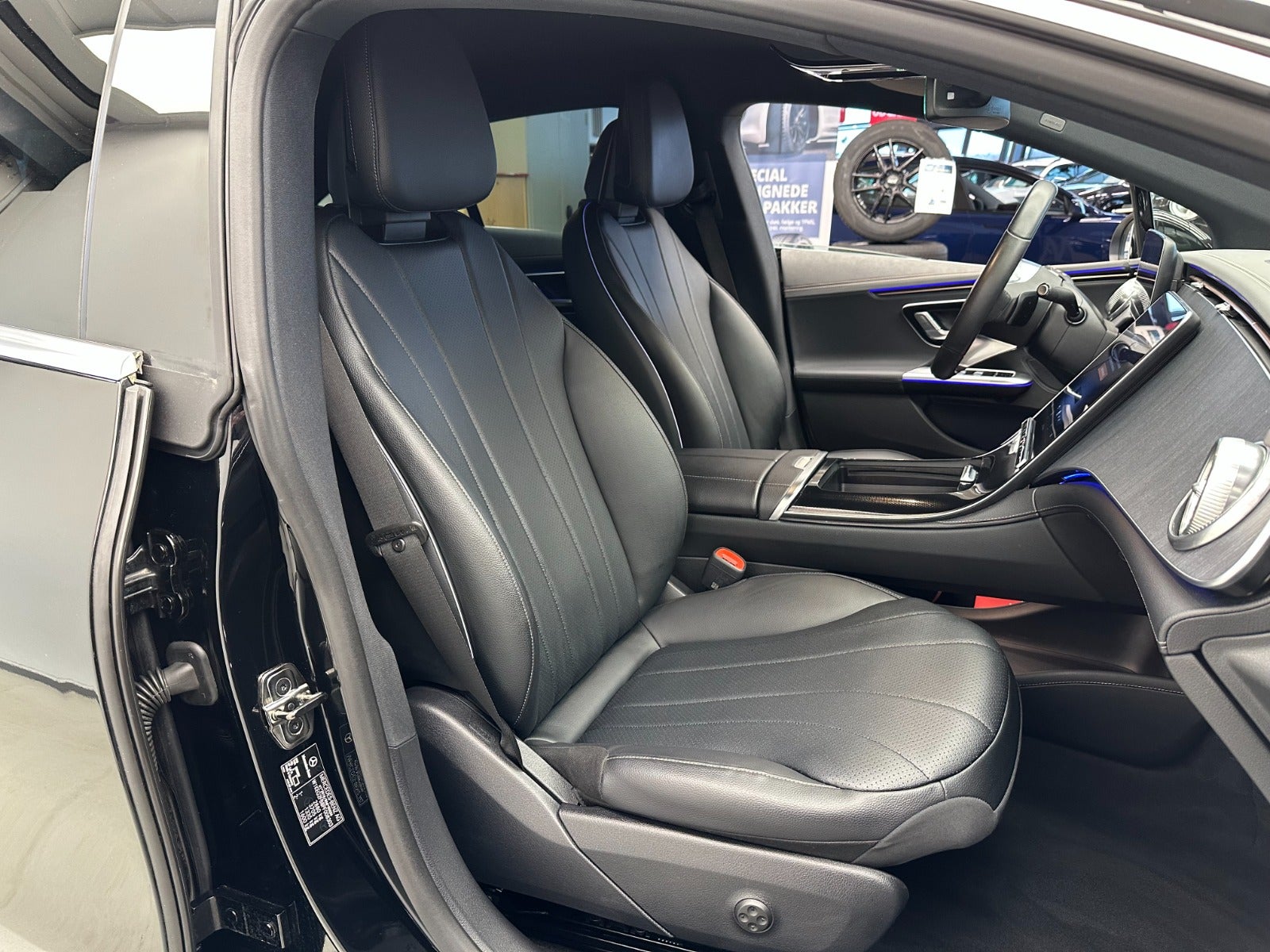 Billede af Mercedes EQE350  Avantgarde