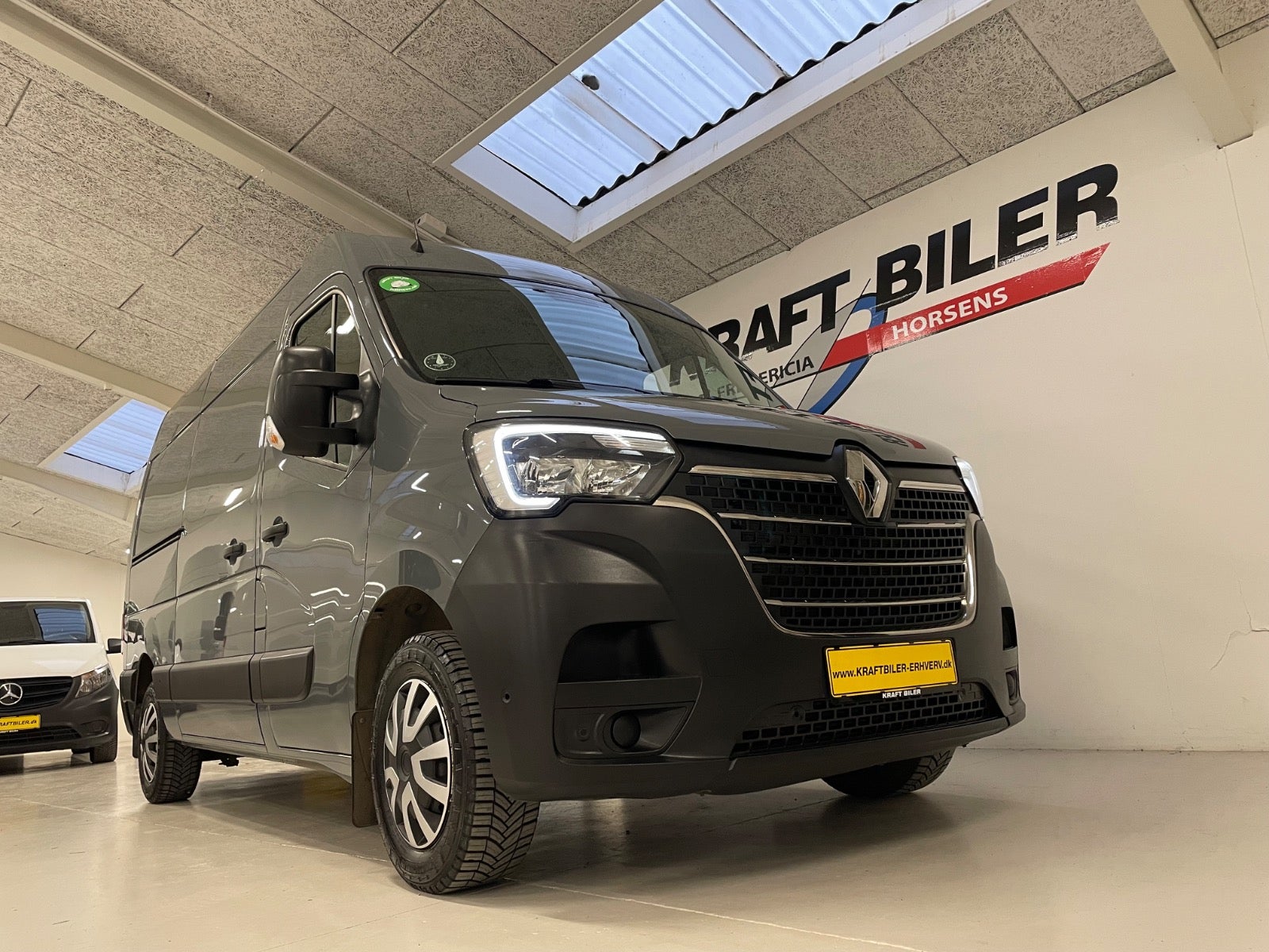 Billede af Renault Master IV T35 2,3 dCi 150 L2H2 Kassevogn aut.