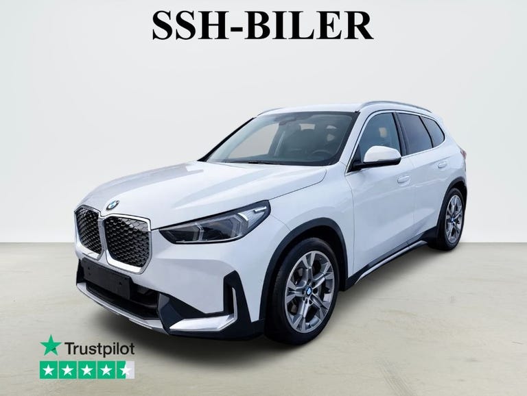 BMW iX1 eDrive20 X-Line
