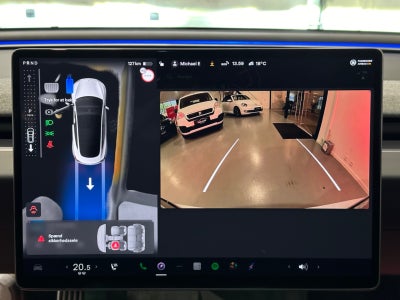 Tesla Model 3 RWD
