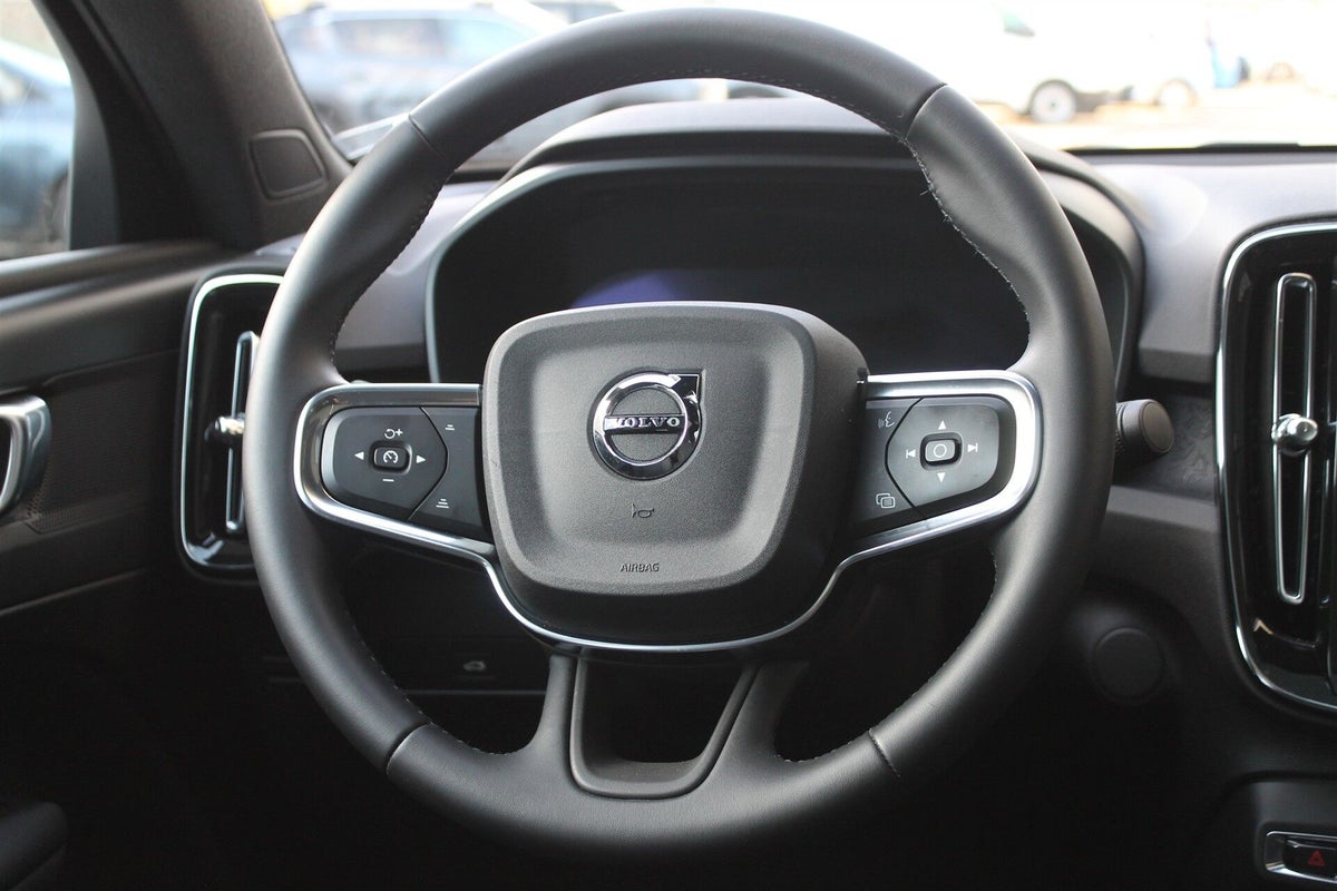 Volvo EX40 Extended Range Black Edition billede 6