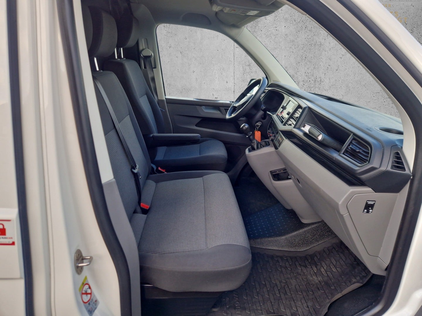 Billede af VW Transporter 2,0 TDi 110 Kassevogn lang