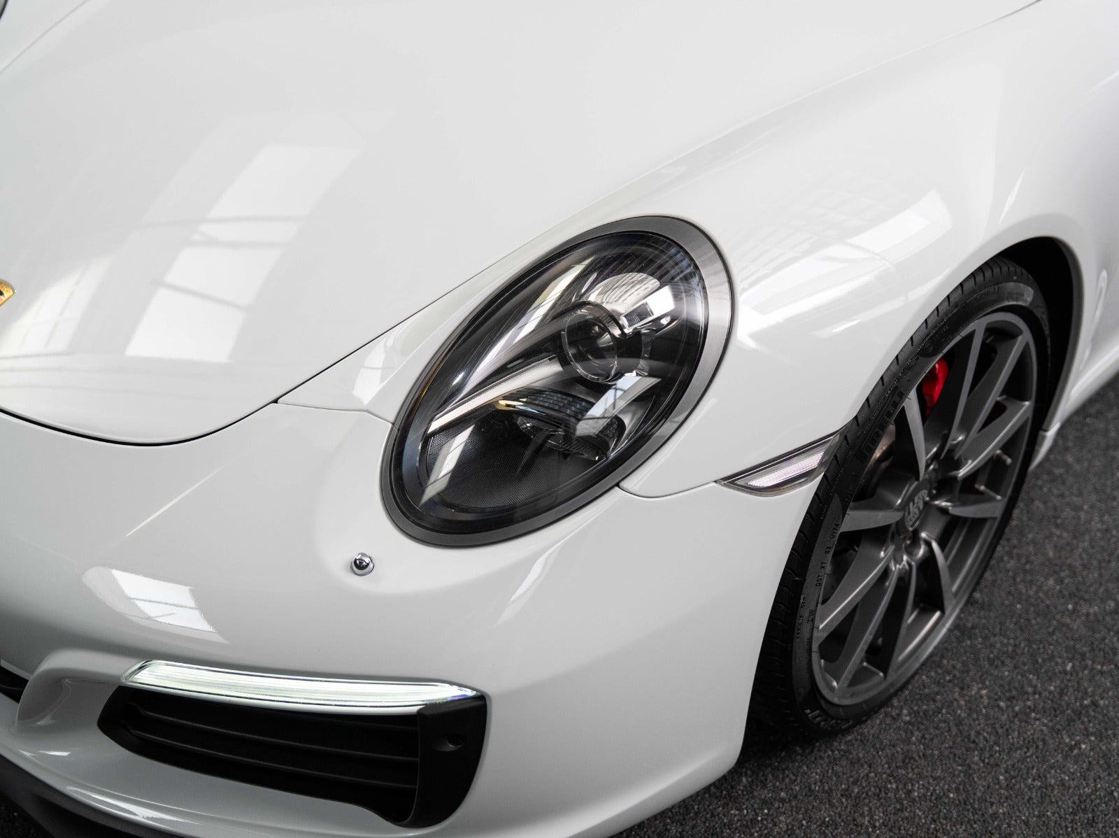 Gallery image 6 of 19