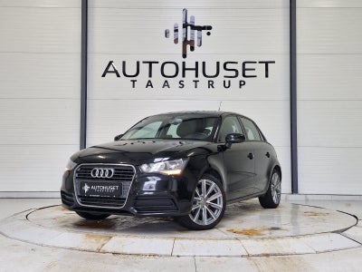 Audi A1 1,6 TDi 105 Attraction Sportback 5d