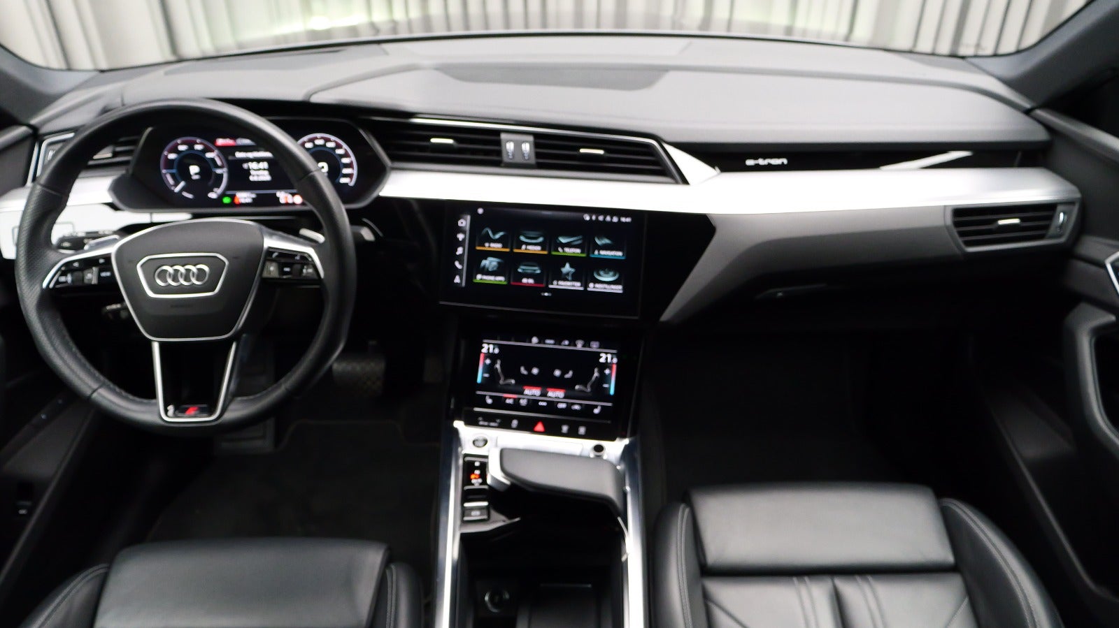 Audi e-tron S-line Sportback quattro