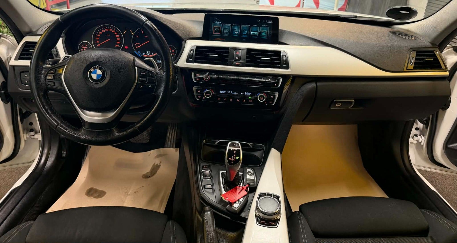 Billede af BMW 320d 2,0 Touring aut.