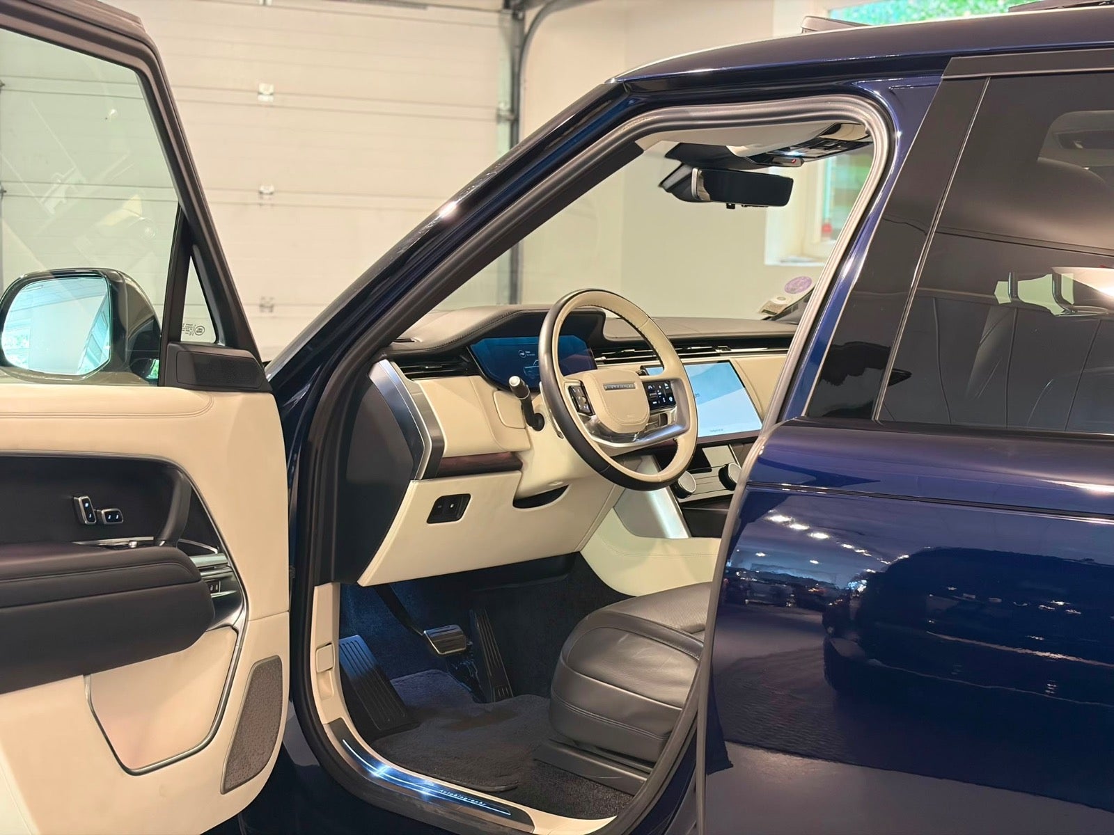 Land Rover – Range Rover
