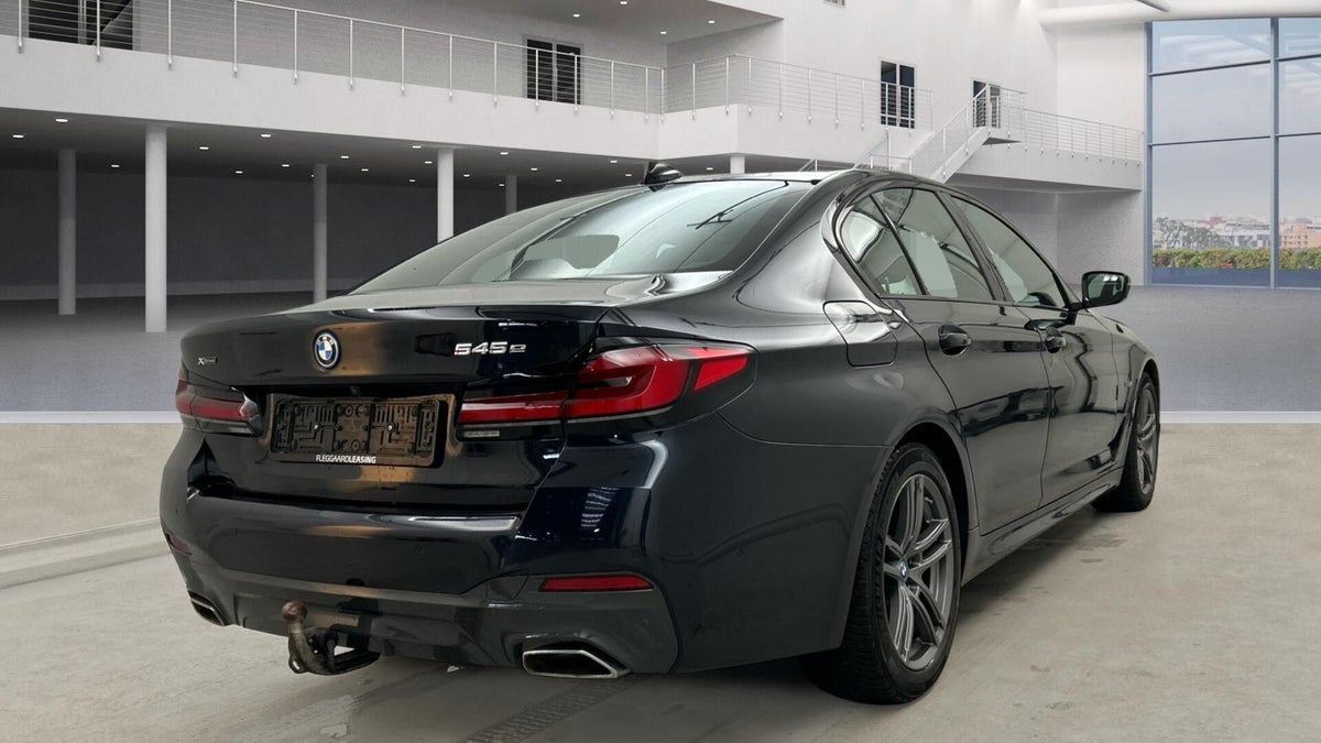 BMW 545e M-Sport xDrive aut. billede 2