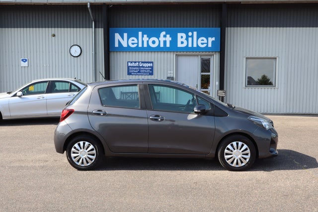 Toyota Yaris 1,3 VVT-i T2 Style