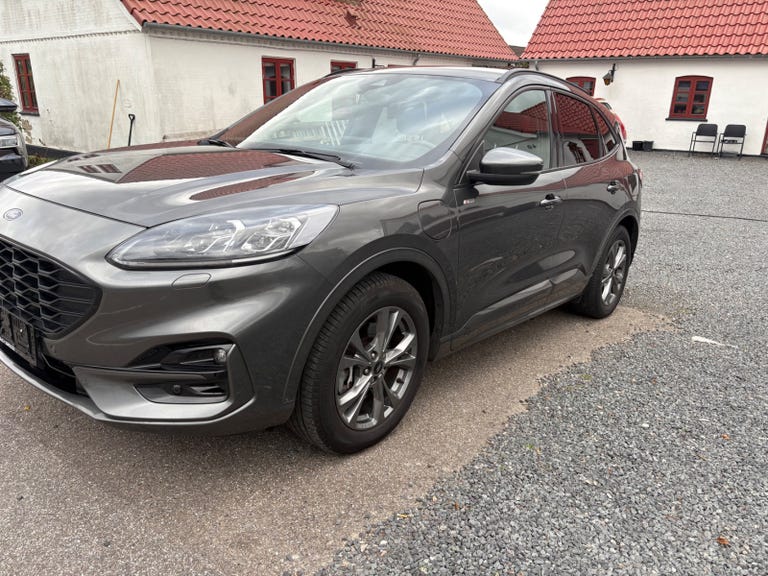 Ford Kuga PHEV ST-Line X CVT