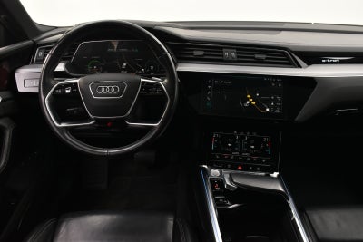 Audi e-tron S-line Sportback quattro