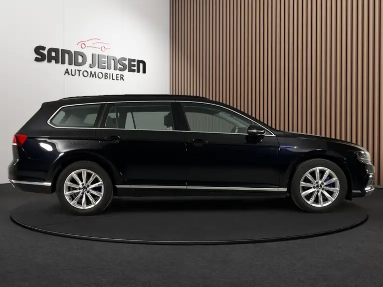VW Passat GTE Variant DSG
