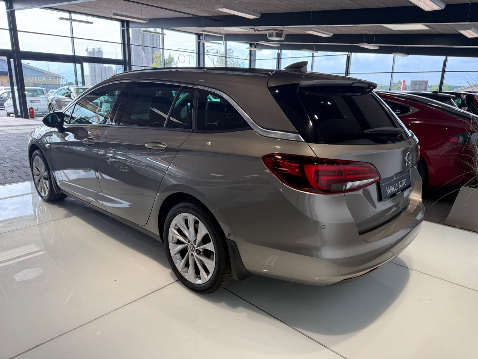 Billede af Opel Astra 1,6 CDTi 136 Innovation Sports Tourer aut.