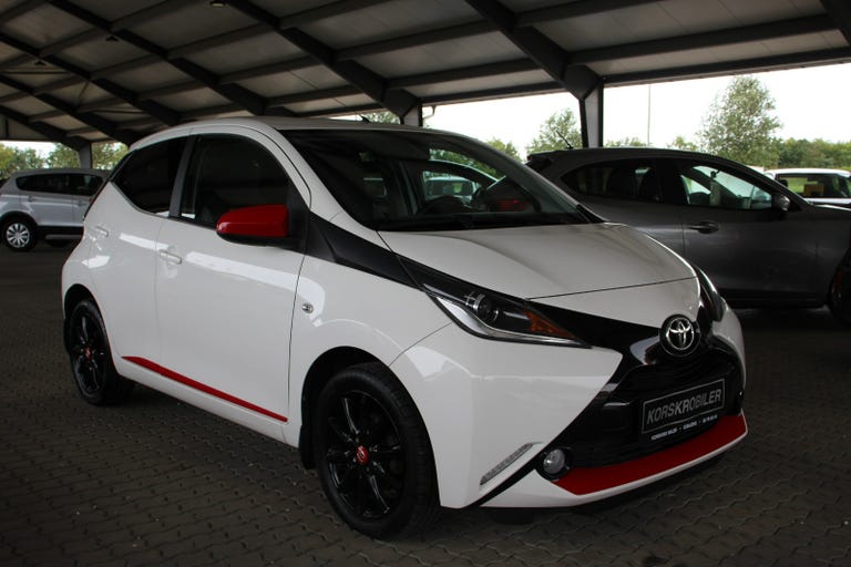 Toyota Aygo VVT-i x-play x-touch