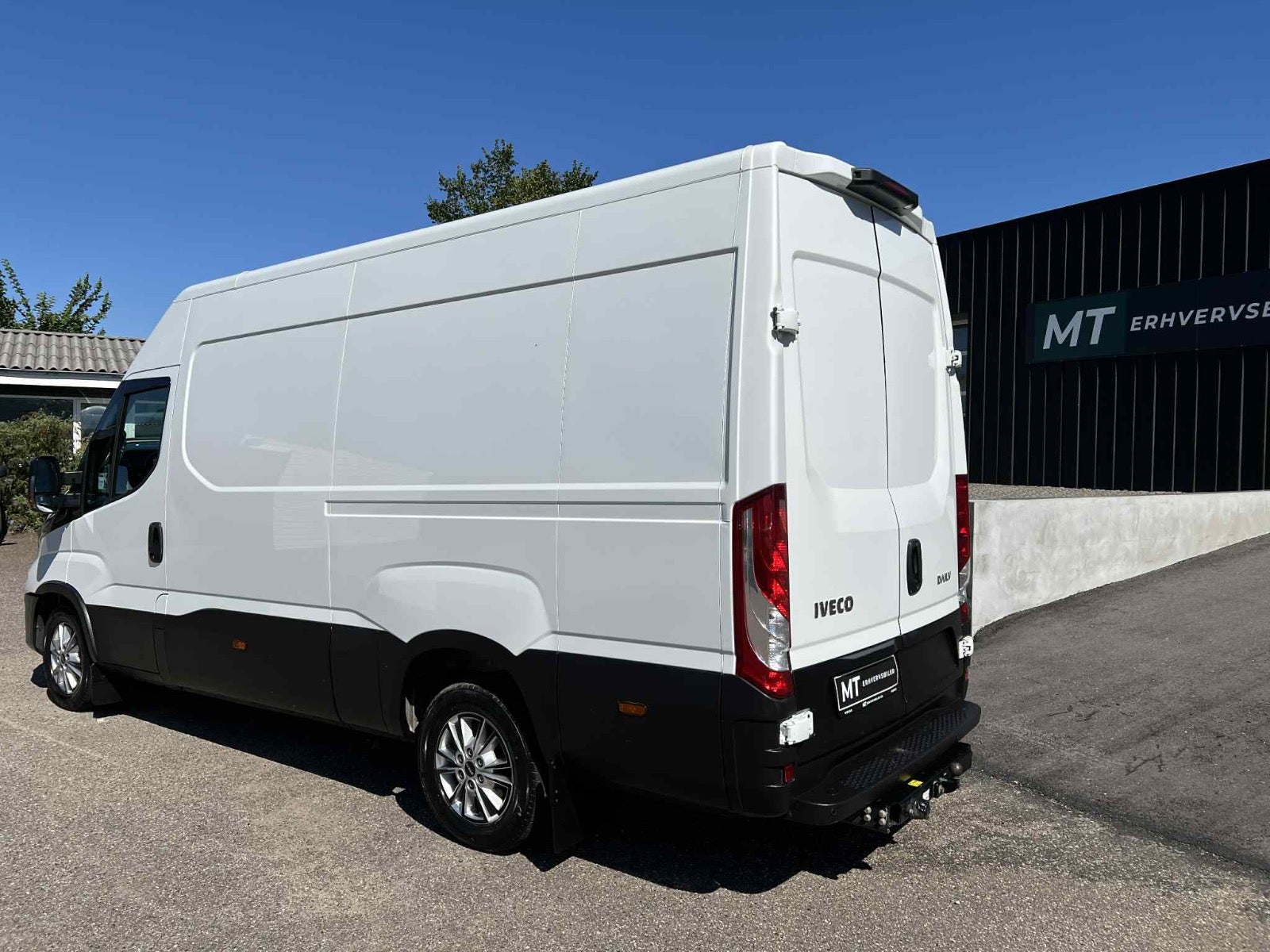 Billede af Iveco Daily 2,3 35S16 12m³ Van AG8