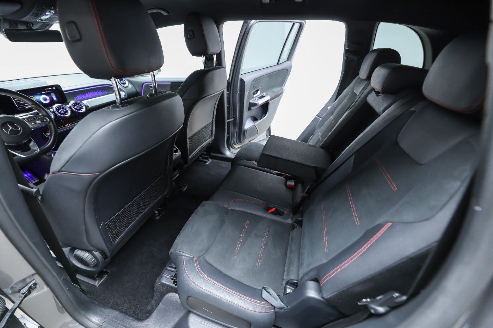 Mercedes-Benz EQB 350 (5/8)