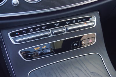 Mercedes E300 de AMG Line stc. aut.