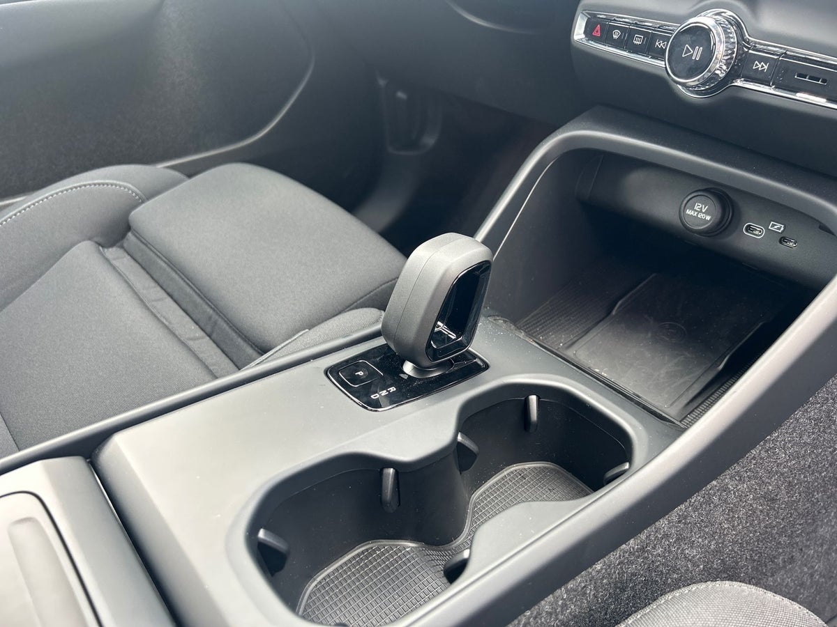 Volvo EX40 Extended Range Black Edition billede 16