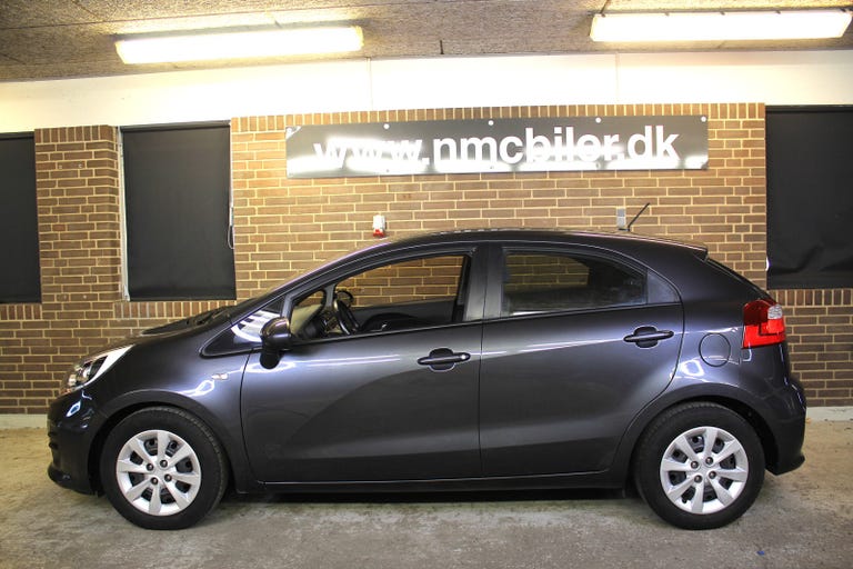 Kia Rio CVVT Intro Edition
