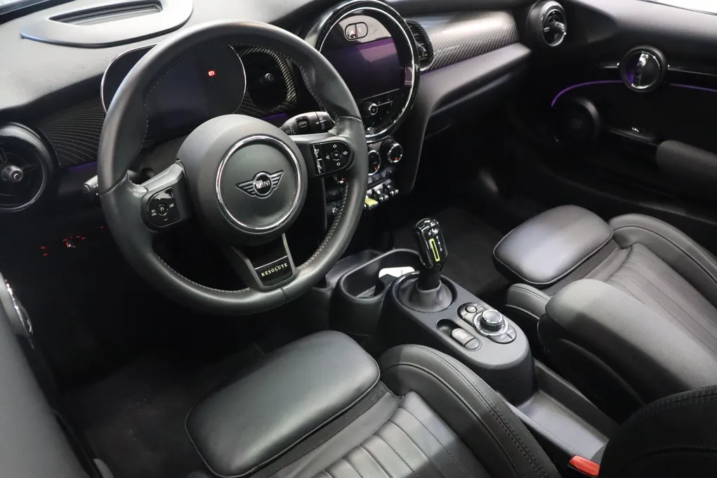 MINI Cooper SE Yours Trim