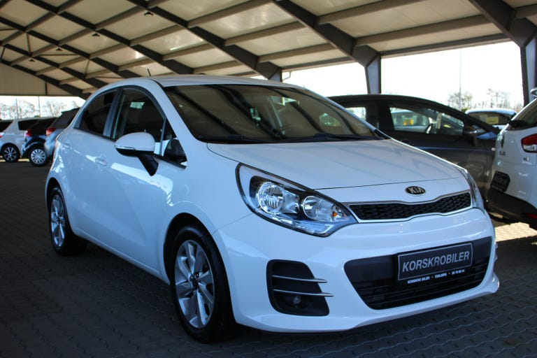 Kia Rio CVVT Attraction+