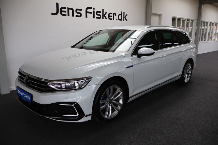 VW Passat GTE+ Pro Variant DSG