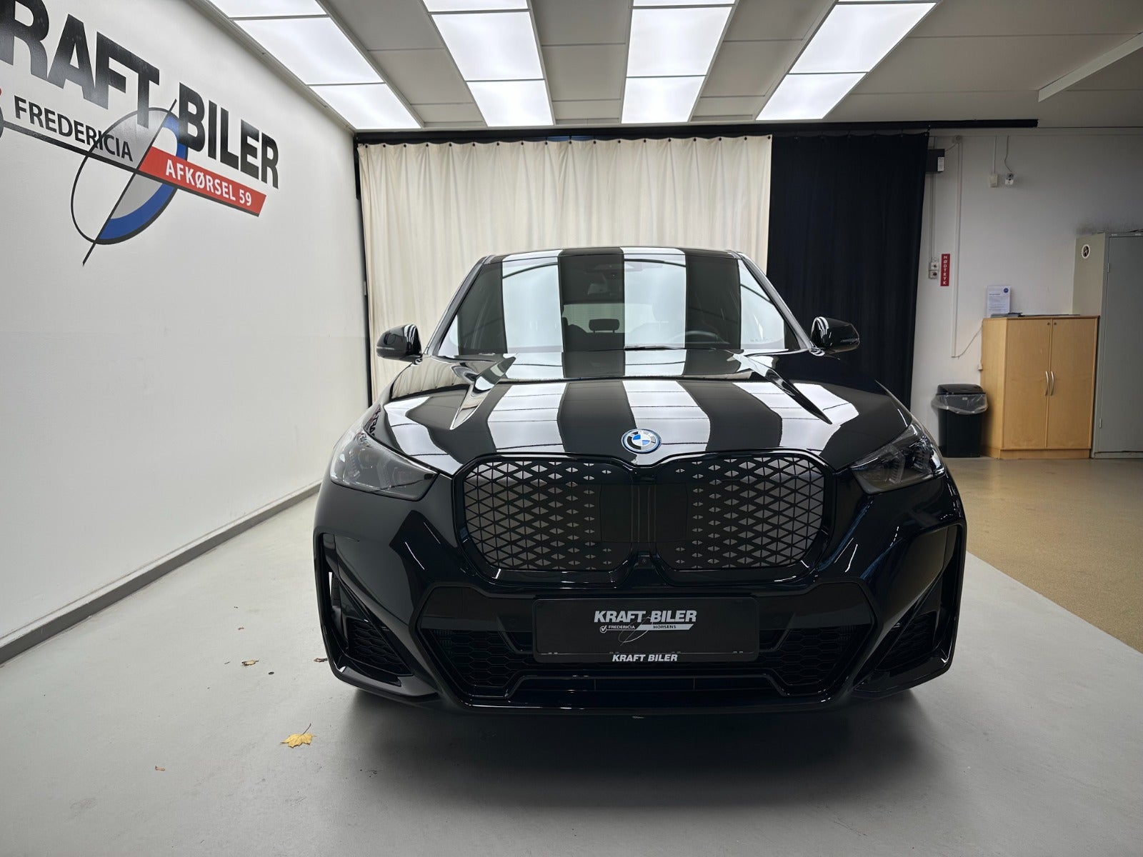 Billede af BMW iX1  eDrive20 Fully Charged M-Sport