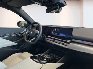 BMW i5 eDrive40 Touring Fully Charged