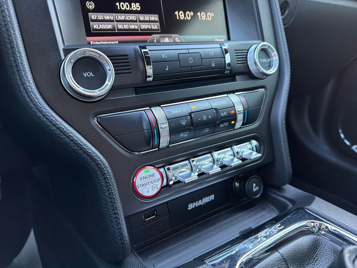 Ford Mustang V8 GT Fastback billede 15