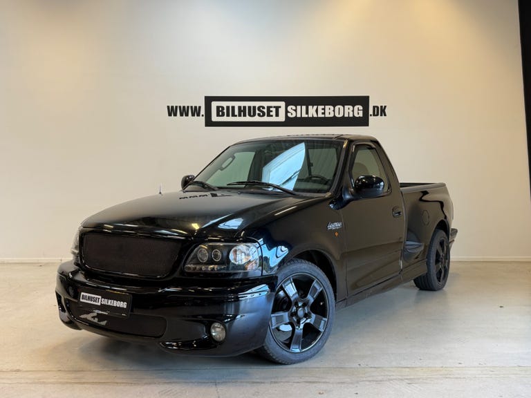 Ford F-150 SVT Lightning aut.