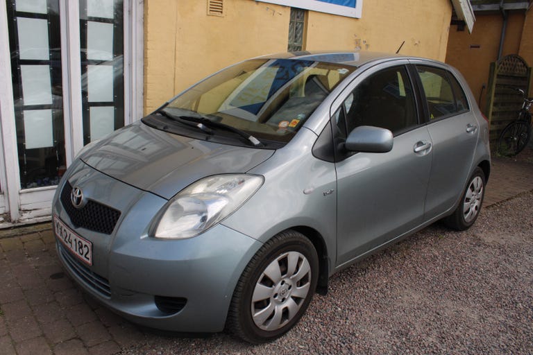 Toyota Yaris D-4D Luna