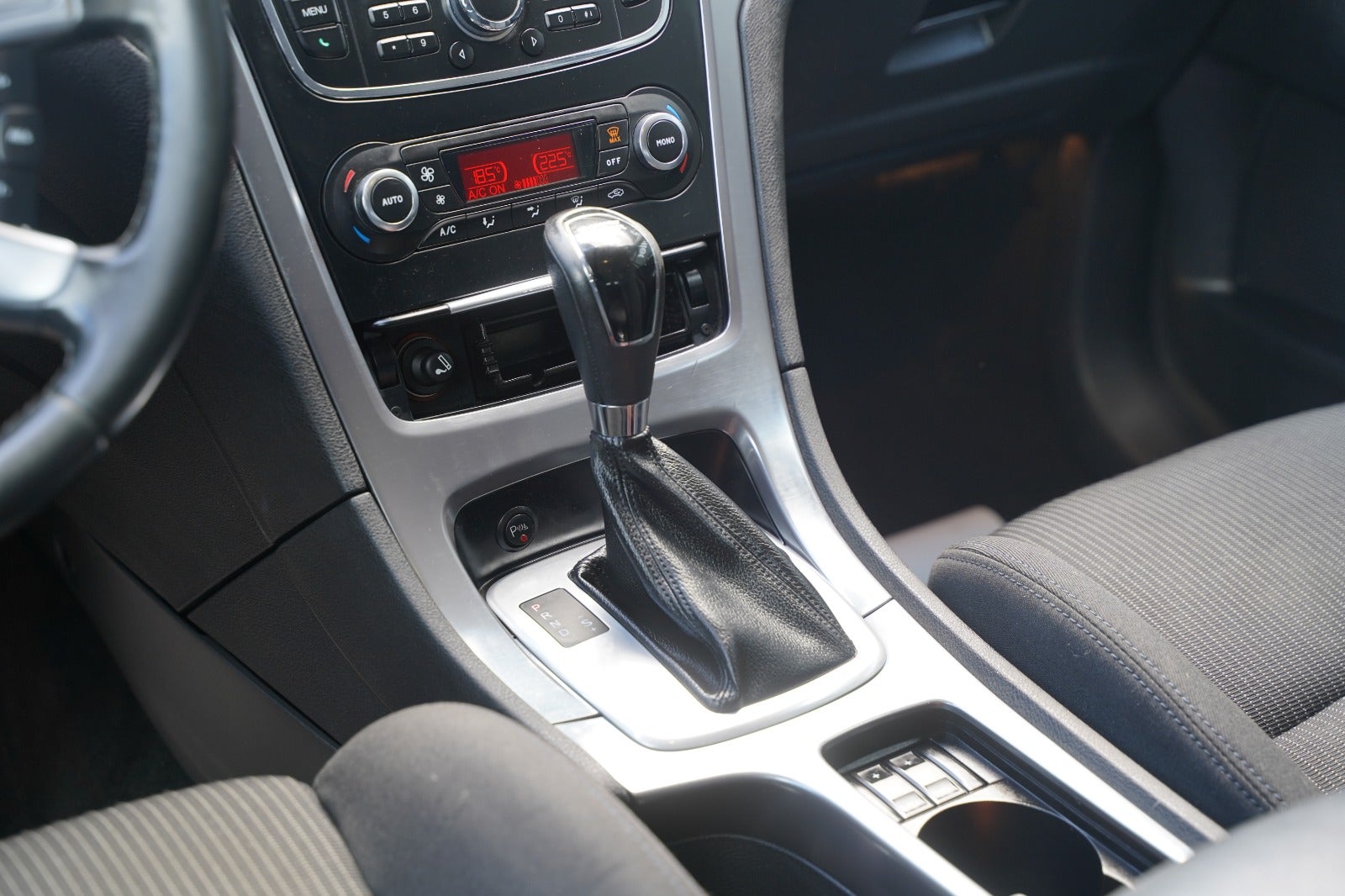 Billede af Ford Mondeo 2,0 SCTi 203 Titanium stc. aut.