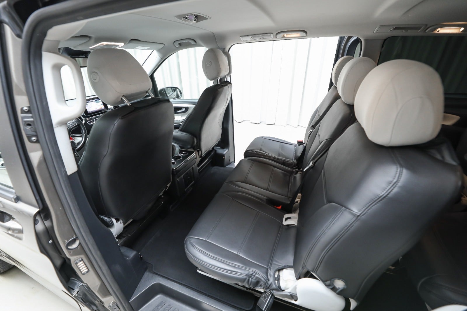 Mercedes-Benz V 220 d (4/8)