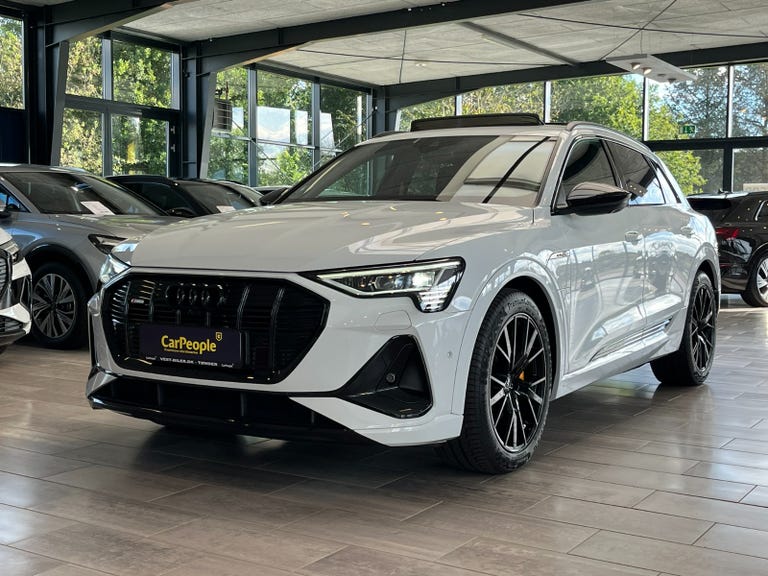 Audi e-tron Black Edition S-line quattro