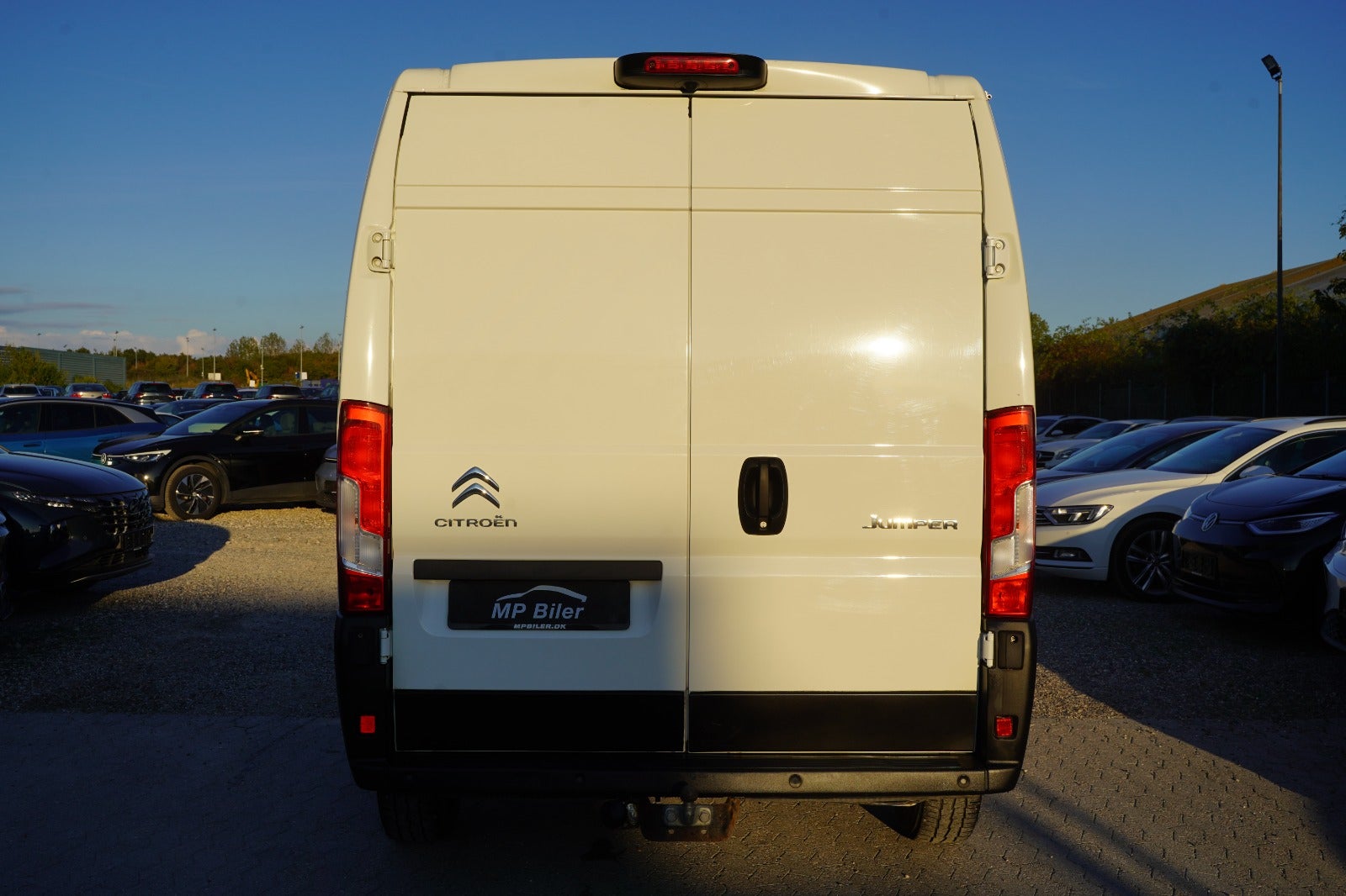 Billede af Citroën Jumper 35+ 2,2 BlueHDi 165 L3H2 FlexLine+