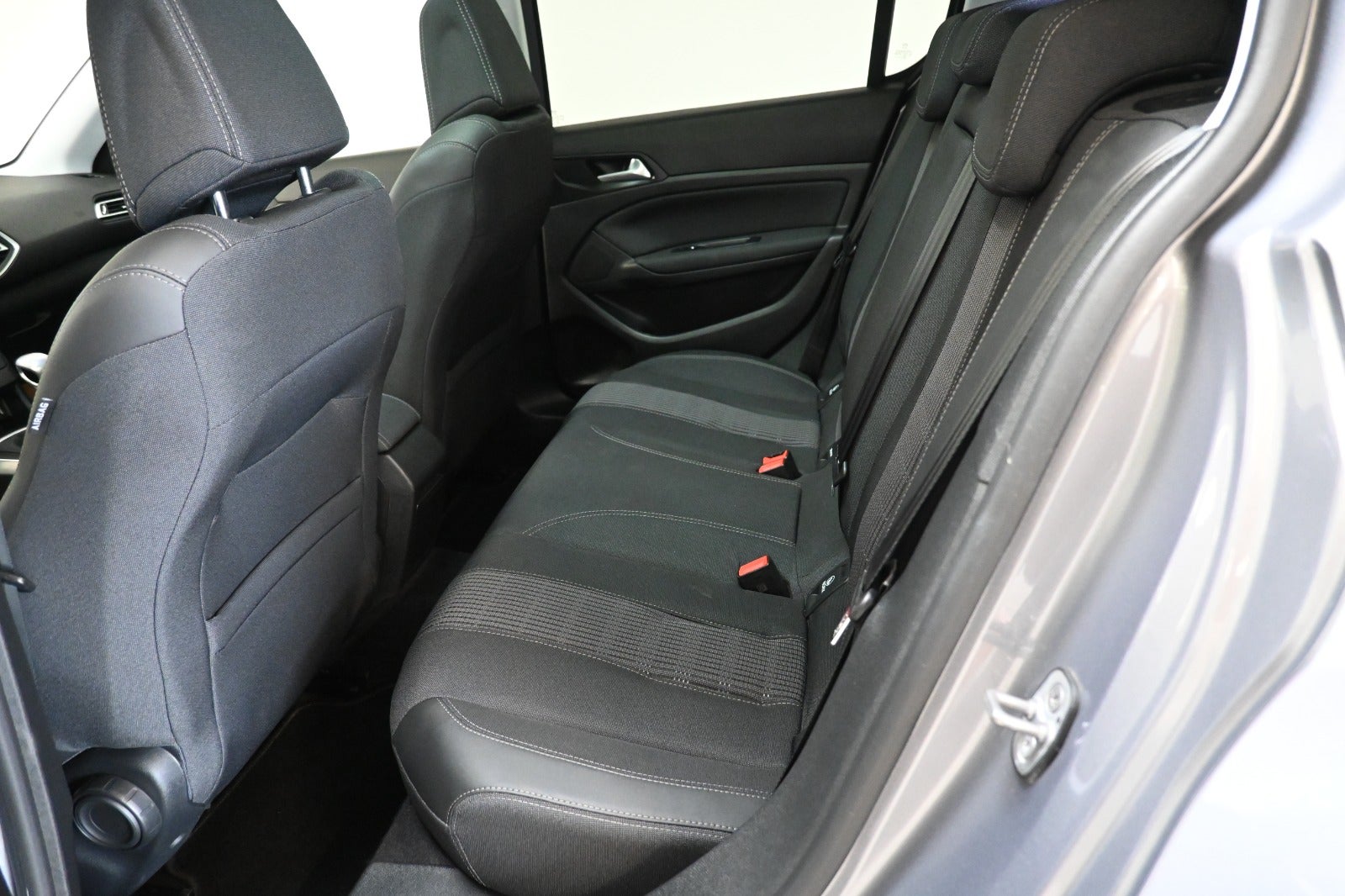 Peugeot 308 PureTech 130 Selection Sky