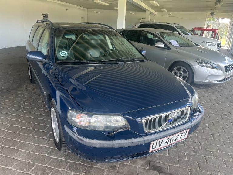 Volvo V70 