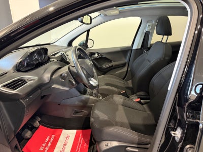 Peugeot 208 PureTech 82 Allure Sky