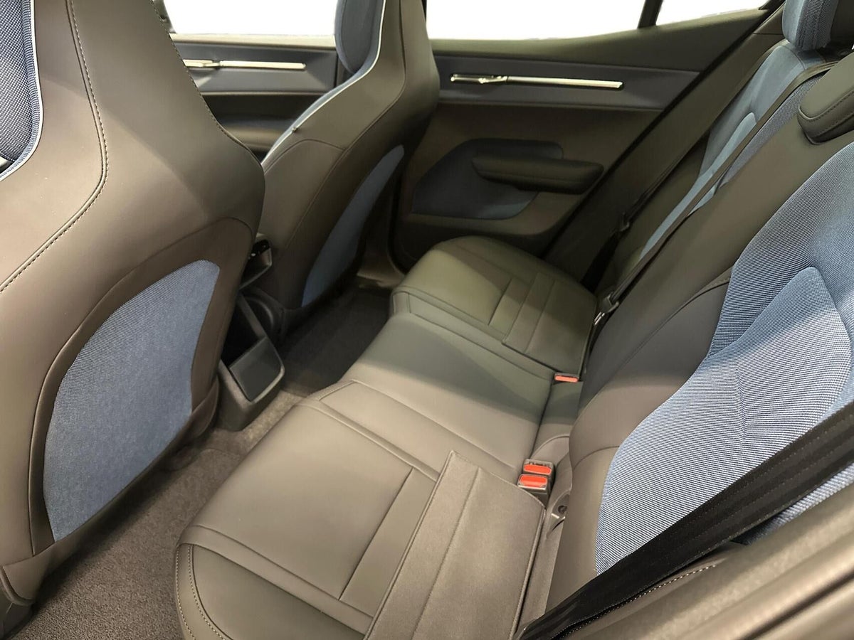 Volvo EX30 Extended Range Ultra billede 15